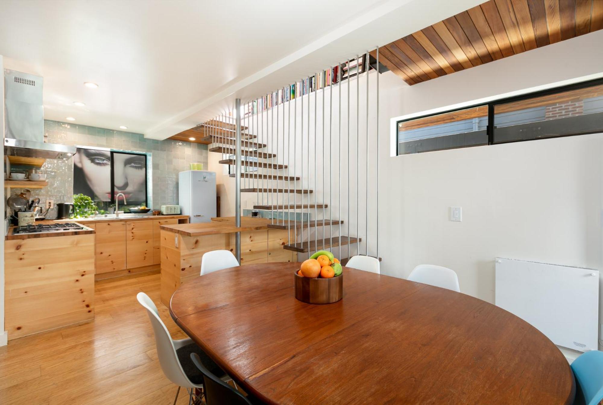 Venice Beach Studio With Large Private Patio Steps To The Beach Los Angeles Bagian luar foto