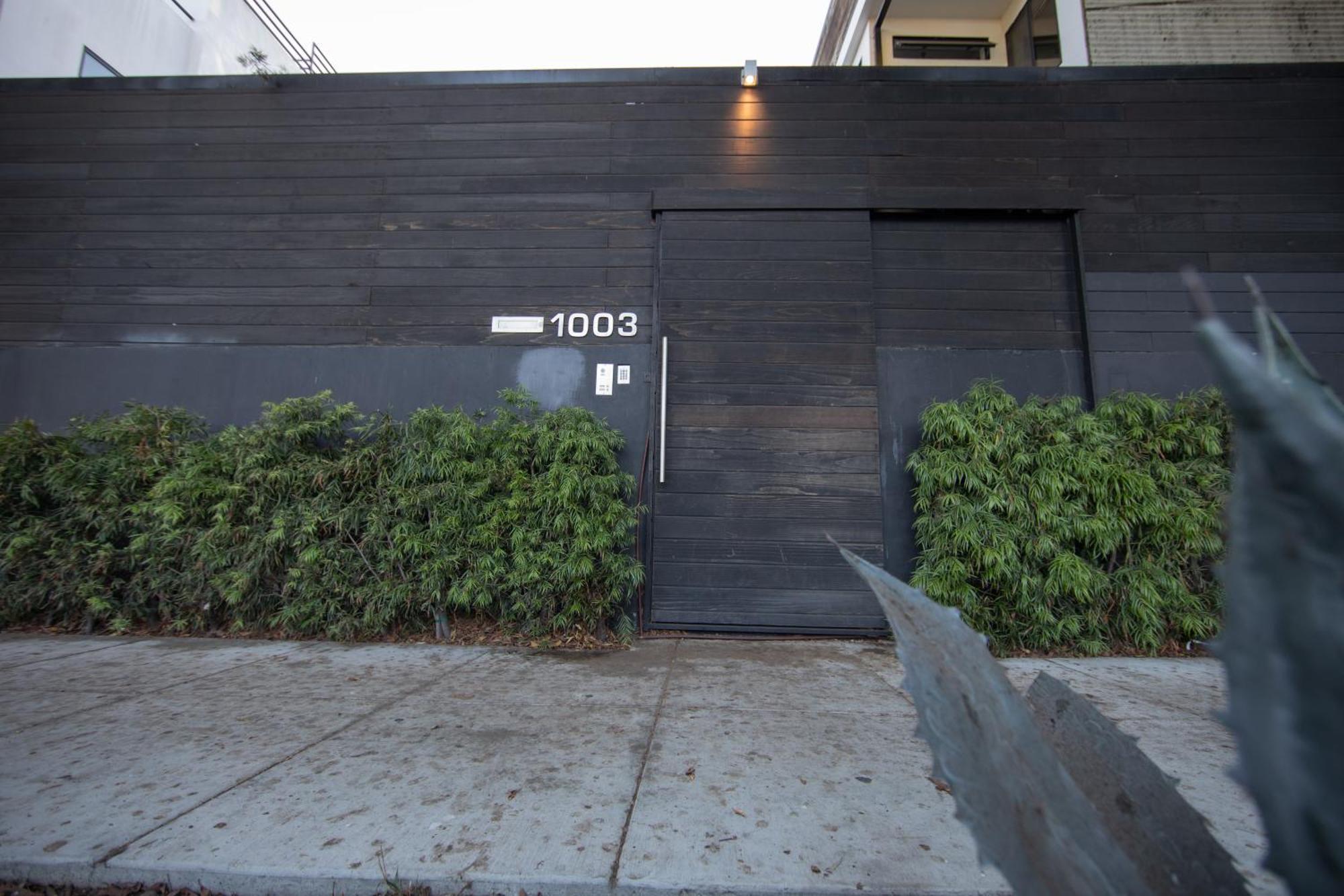 Venice Beach Studio With Large Private Patio Steps To The Beach Los Angeles Bagian luar foto